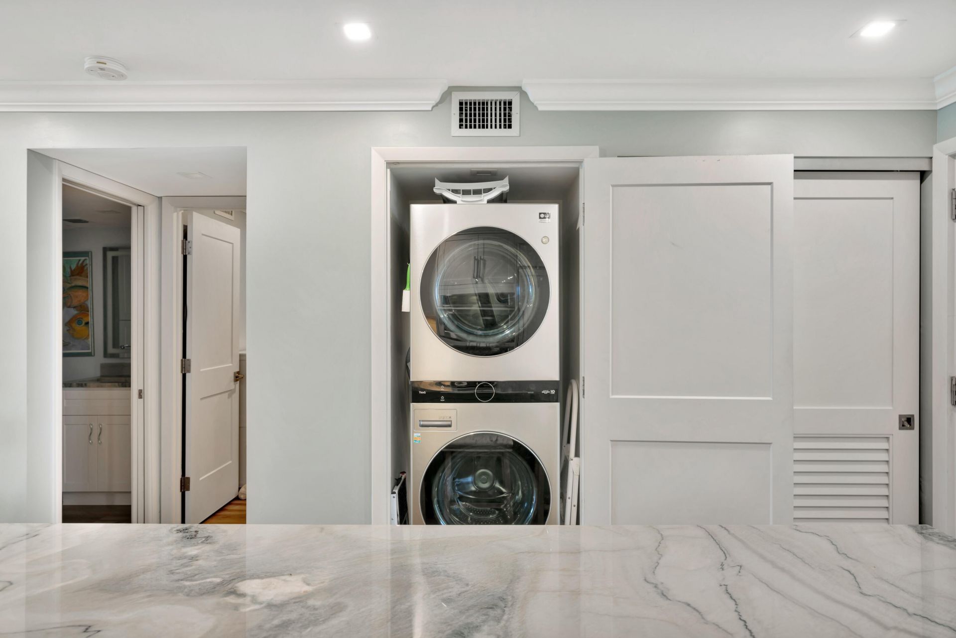 911 Ocean Drive, Unit 704, Juno Beach, FL 33408 Photo