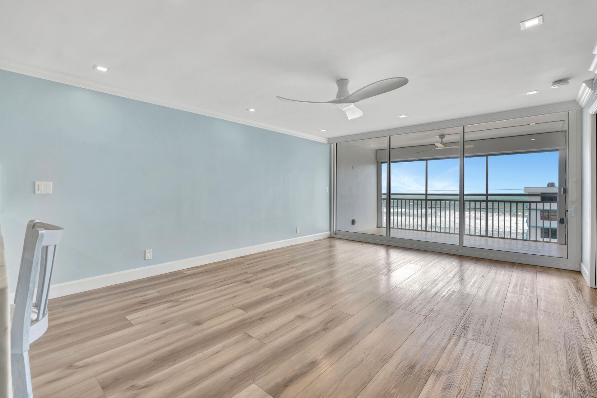 911 Ocean Drive, Unit 704, Juno Beach, FL 33408 Photo