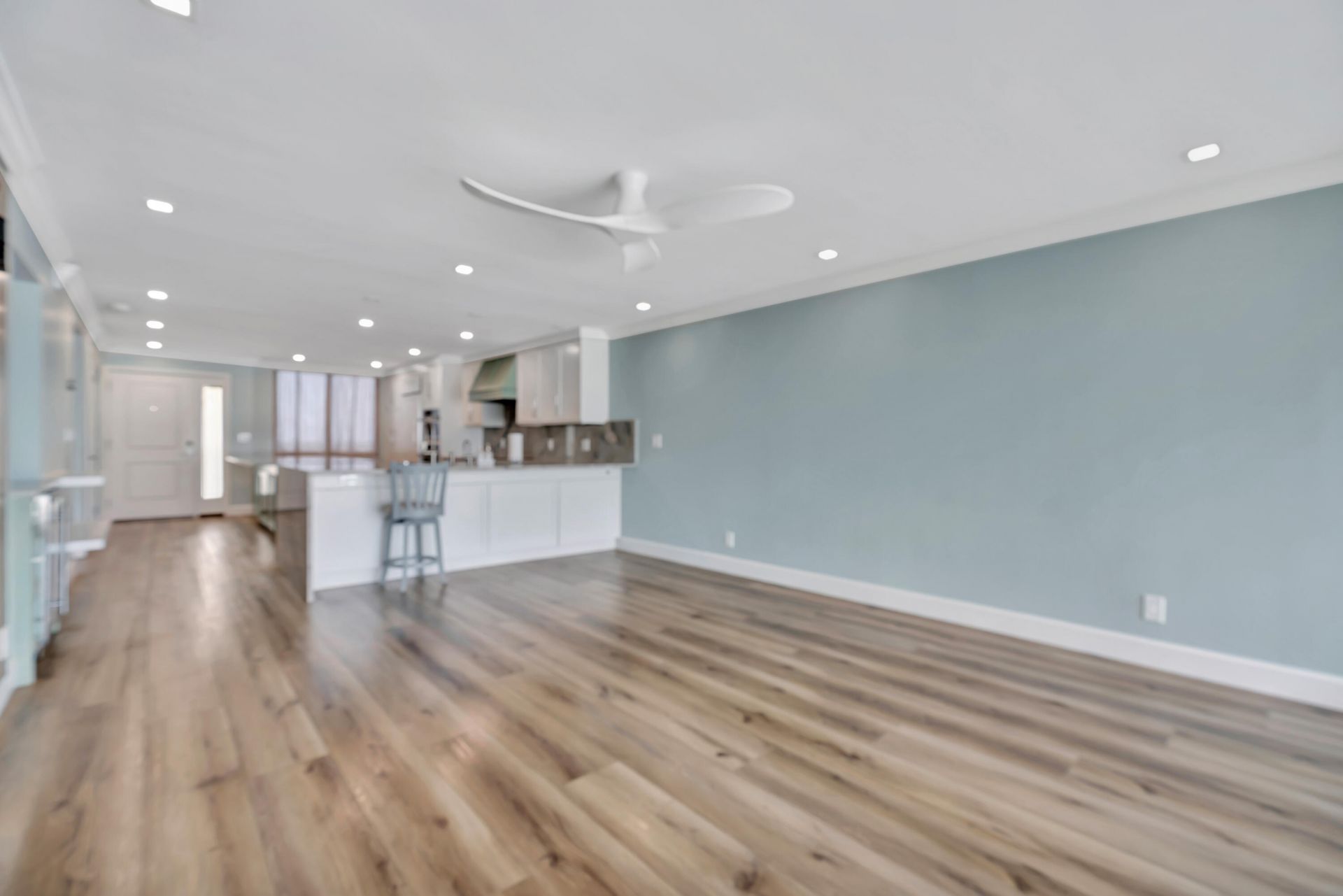 911 Ocean Drive, Unit 704, Juno Beach, FL 33408 Photo