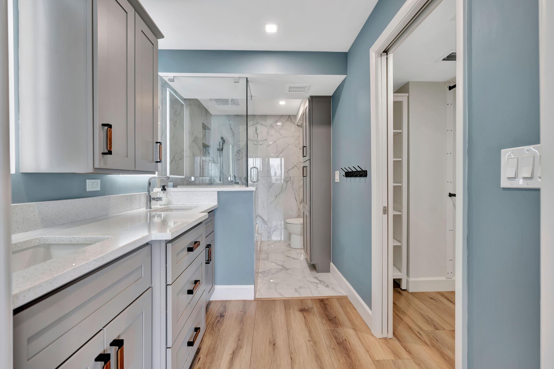 911 Ocean Drive, Unit 704, Juno Beach, FL 33408 Photo