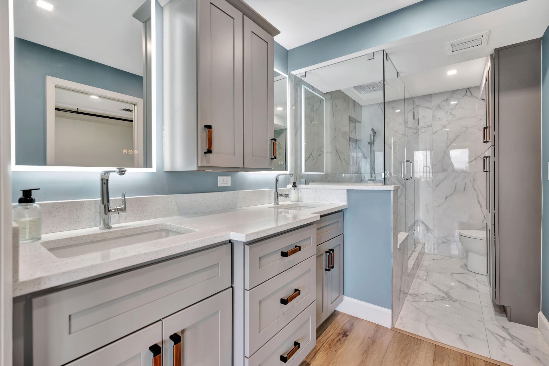 911 Ocean Drive, Unit 704, Juno Beach, FL 33408 Photo