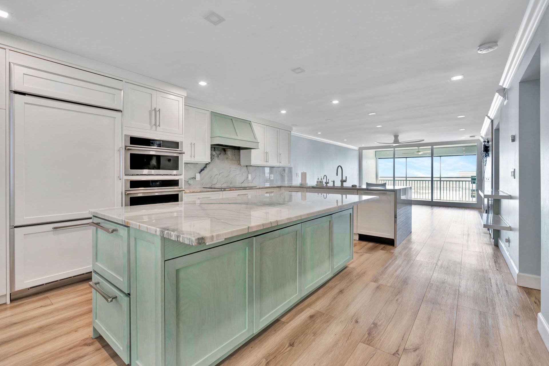 911 Ocean Drive, Unit 704, Juno Beach, FL 33408 Photo