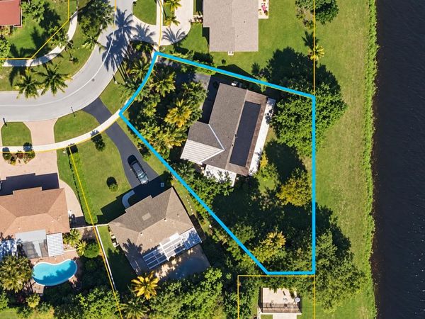 19686 Carolina Circle, Boca Raton, FL 33434