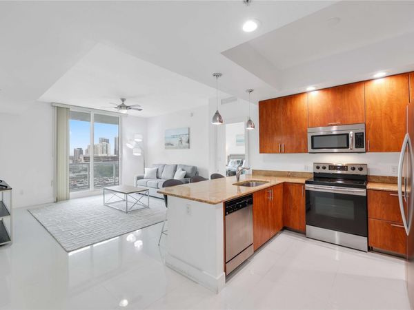 315 NE 3RD Avenue, Unit 1404, Fort Lauderdale, FL 33301