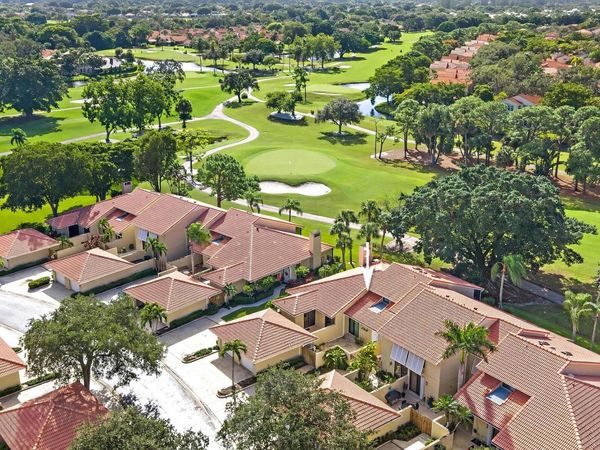275 OLD MEADOW Way, Palm Beach Gardens, FL 33418