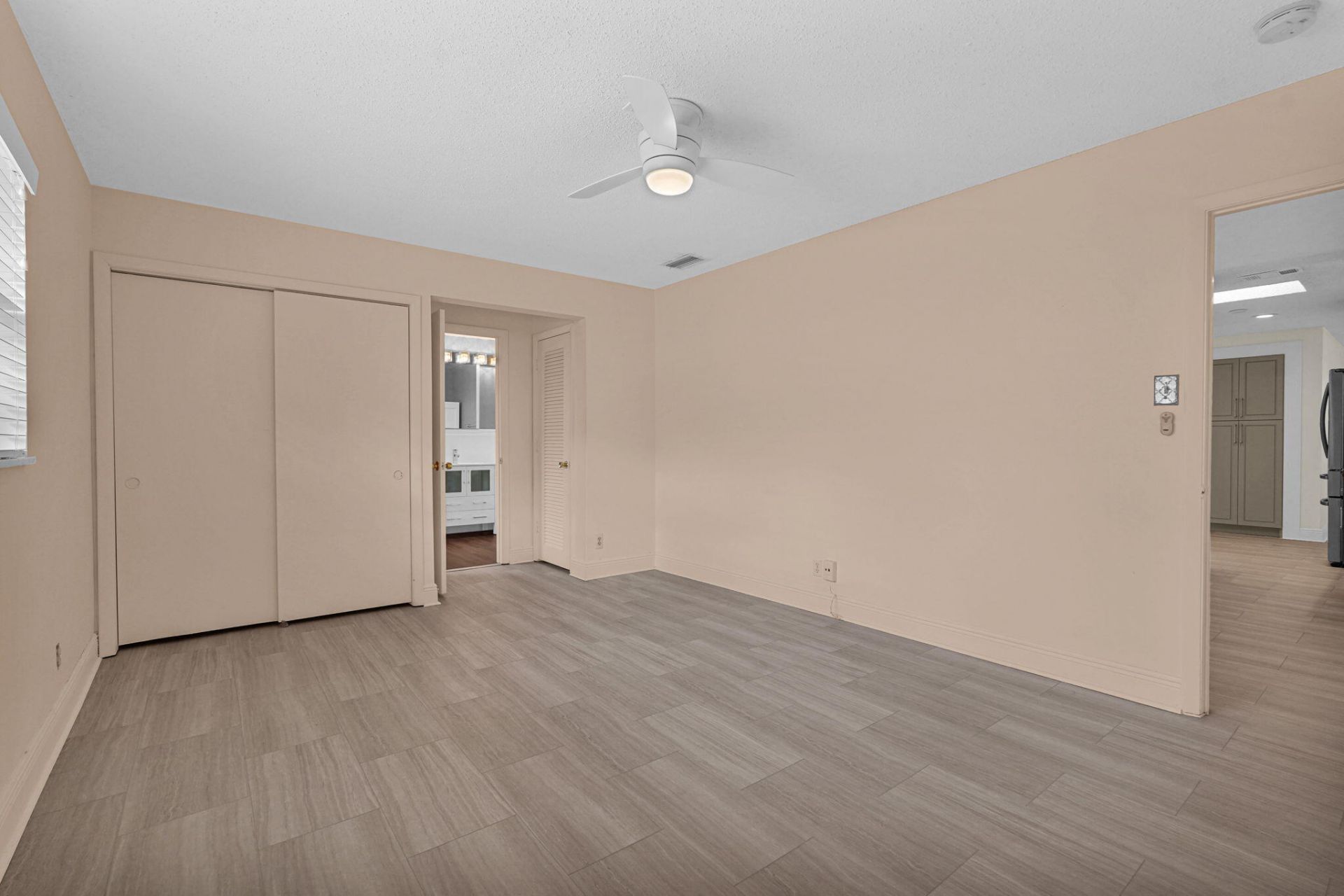 1050 NW 73rd Terrace, Margate, FL 33063 Photo