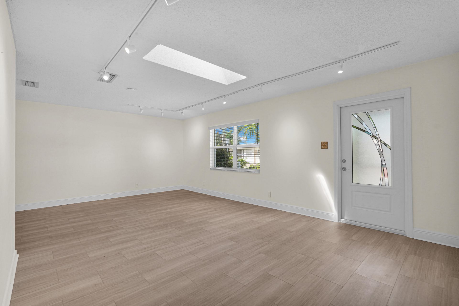 1050 NW 73rd Terrace, Margate, FL 33063 Photo