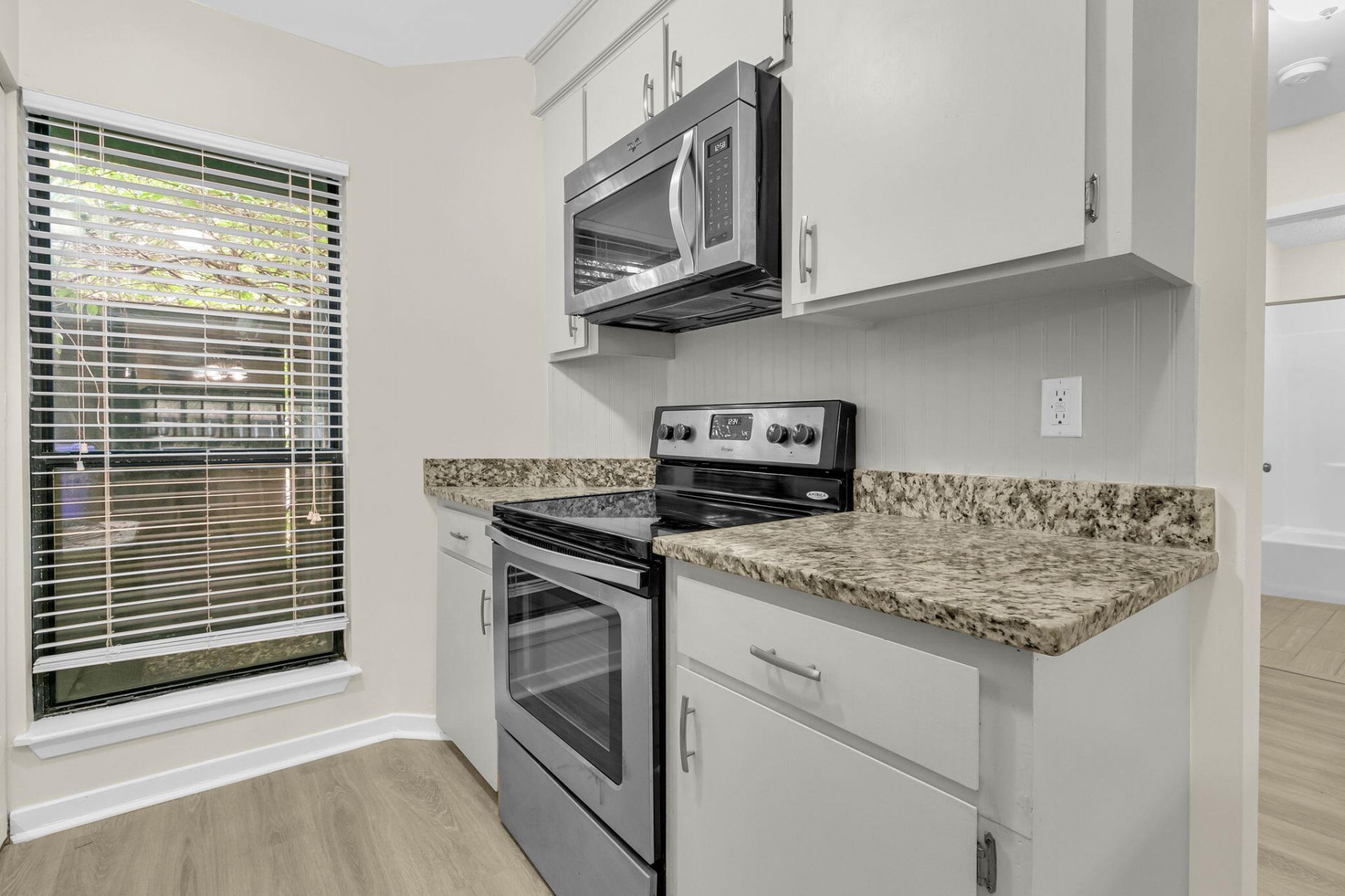 1105 Hidden Cove Drive Photo 9