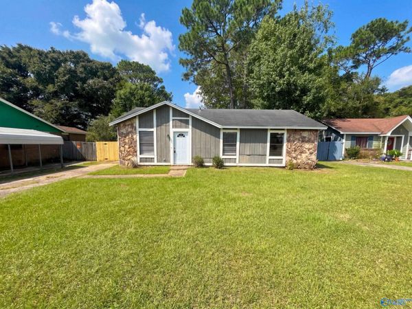 816 Laurie Court, Mobile, AL 36695