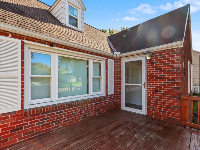 536 Dyas Drive, Mansfield, OH 44905 Photo 2