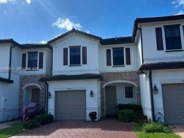10962 W 33rd Ct , Unit 10962, Hialeah, FL 33018