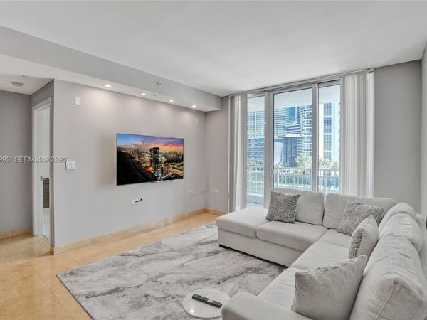 801 Brickell Key Blvd , Unit 808, Miami, FL 33131