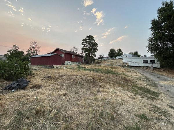 1130 20th Avenue, Clarkston, WA 99403