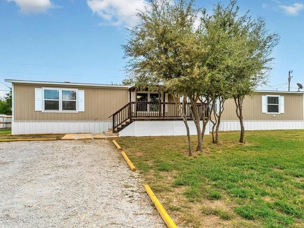 4815 Cimmaron Trail, Weatherford, TX 76087