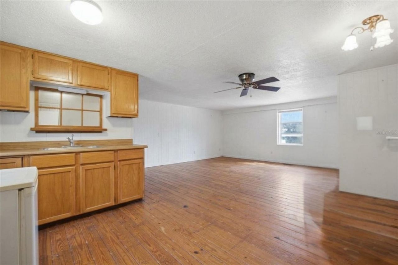 8634 23rd Street , Zephyrhills, FL 33540 Photo