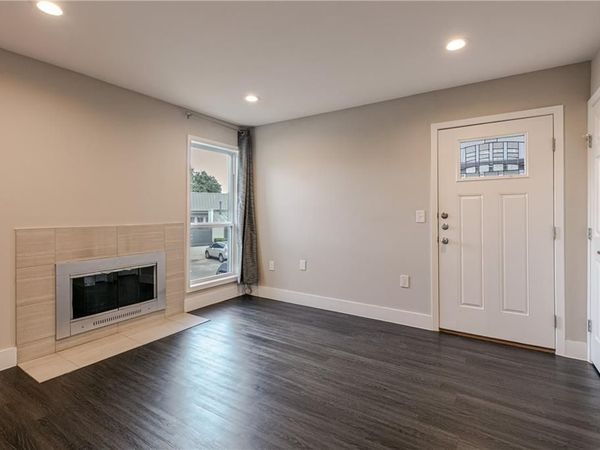 935 La Posada DR, Unit 231, Austin, TX 78752
