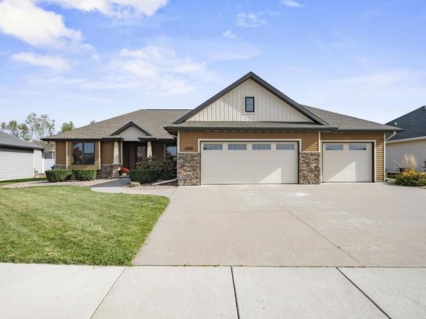 3328 TULIP TRAIL, Appleton, WI 54913