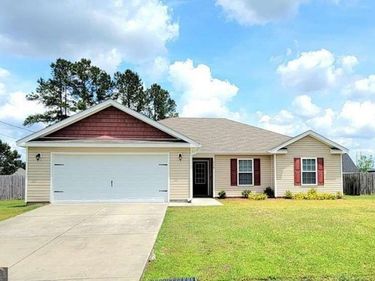 110 Bonnie Circle, Ellabell, GA 31308