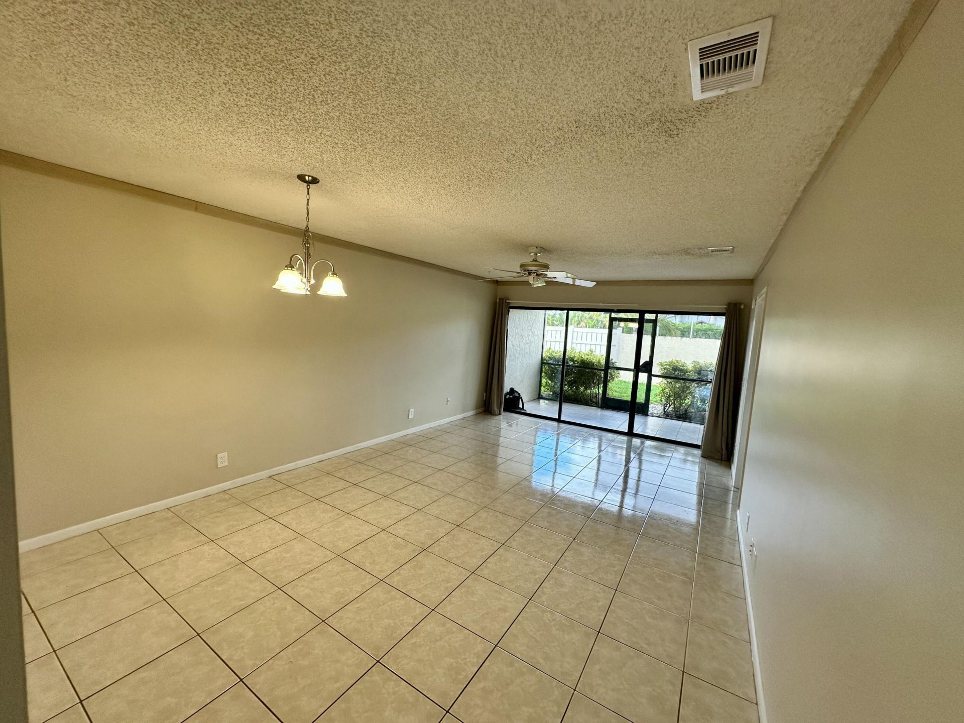535 Banks Road, Unit 2-521, Margate, FL 33063 Photo
