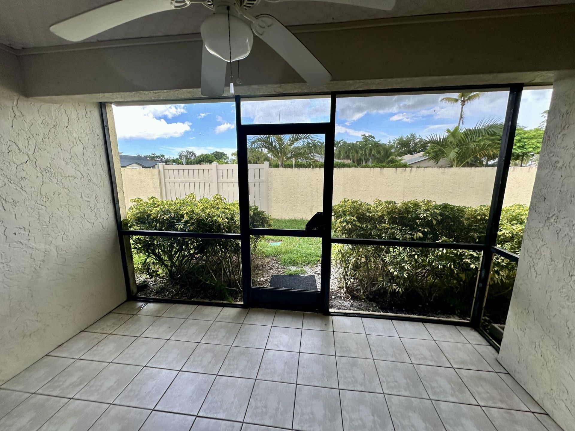 535 Banks Road, Unit 2-521, Margate, FL 33063 Photo