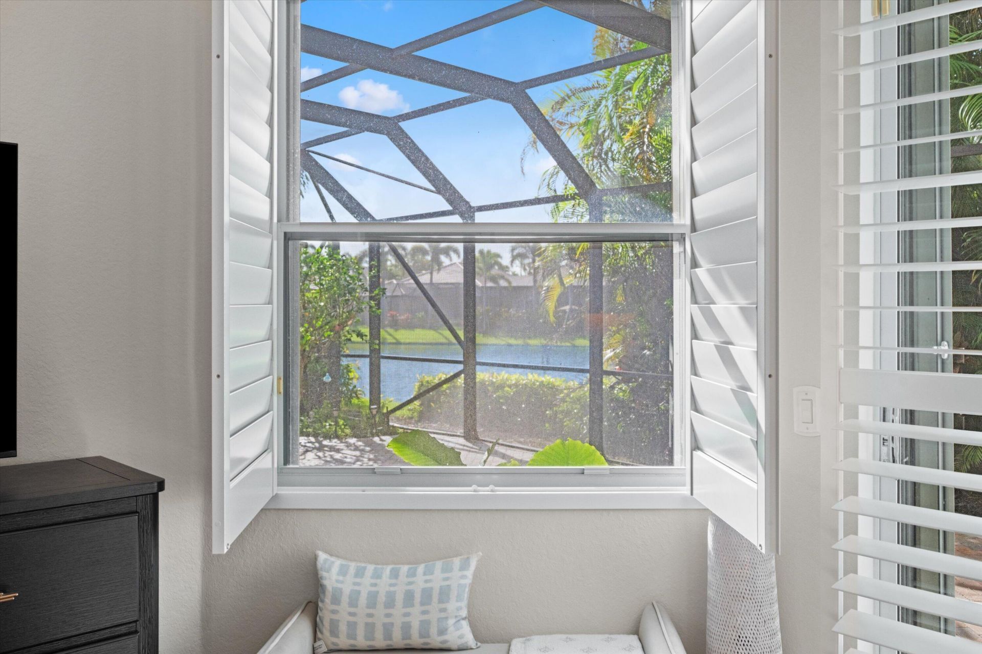 4017 Manchester Lake Drive, Lake Worth, FL 33449 Photo