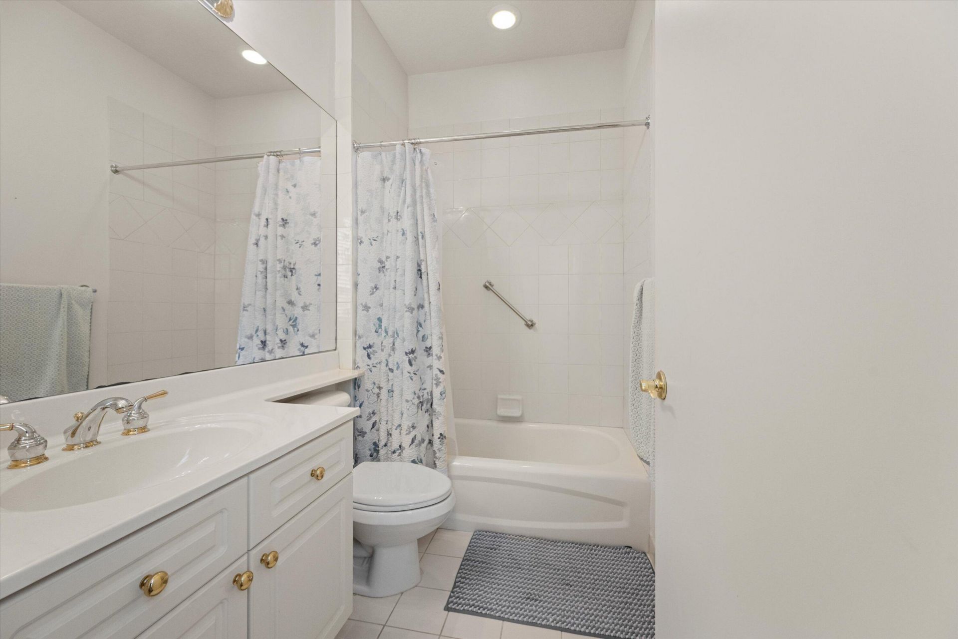 4017 Manchester Lake Drive, Lake Worth, FL 33449 Photo