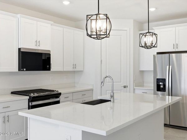 10811 W ATLANTIS Way, Tolleson, AZ 85353
