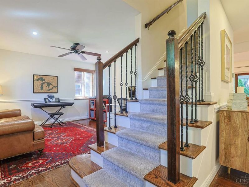 3927 West Street, Mariemont, OH 45227 Photo 5