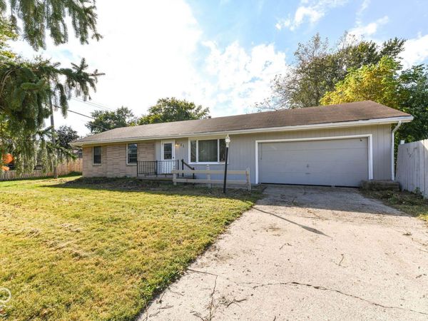 21 Golden Drive , Anderson, IN 46012