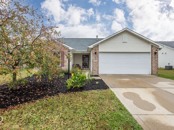 8105 Red Barn Court , Indianapolis, IN 46239