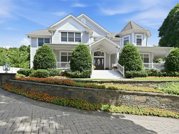 3 Crescent Drive , Northport, NY 11768