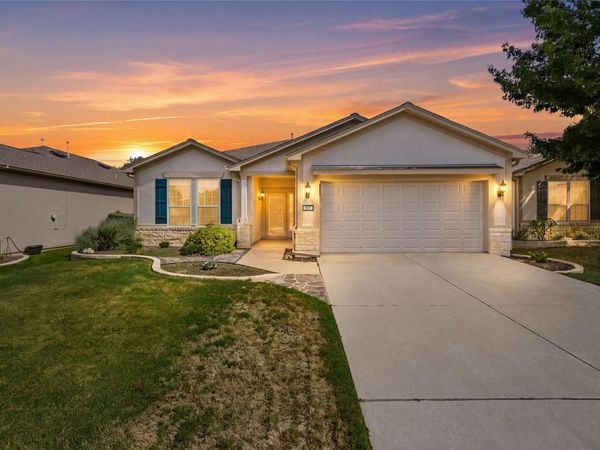 807 Independence Creek LN , Georgetown, TX 78633