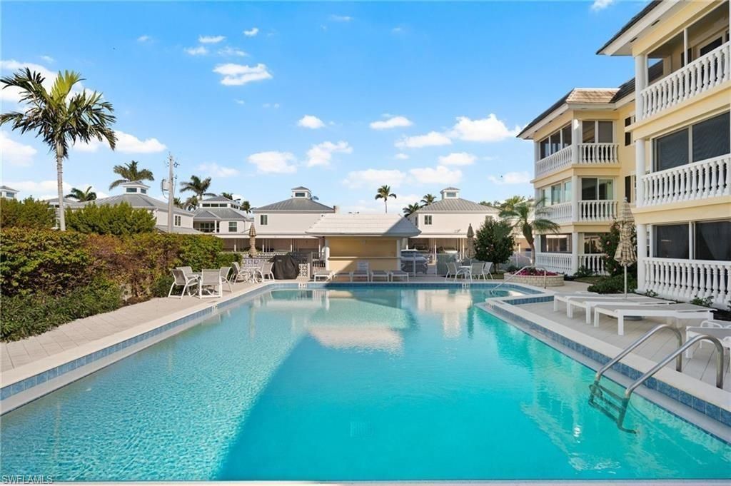 666 3rd St S, Unit 101, Naples, FL 34102 Photo