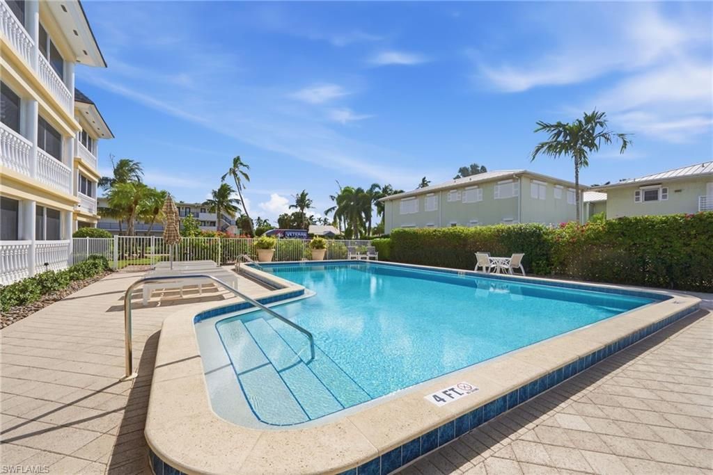 666 3rd St S, Unit 101, Naples, FL 34102 Photo