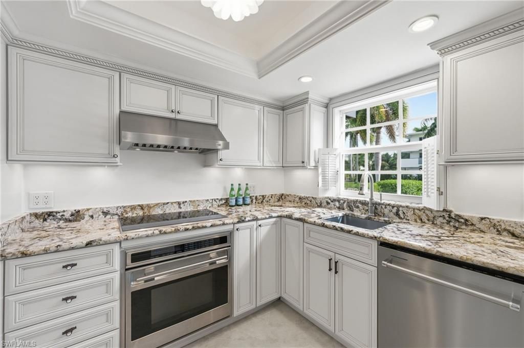 666 3rd St S, Unit 101, Naples, FL 34102 Photo