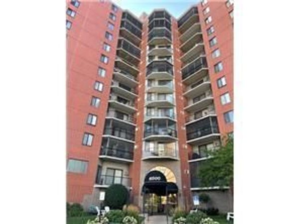 6500 Woodlake Drive , Unit 401, Richfield, MN 55423