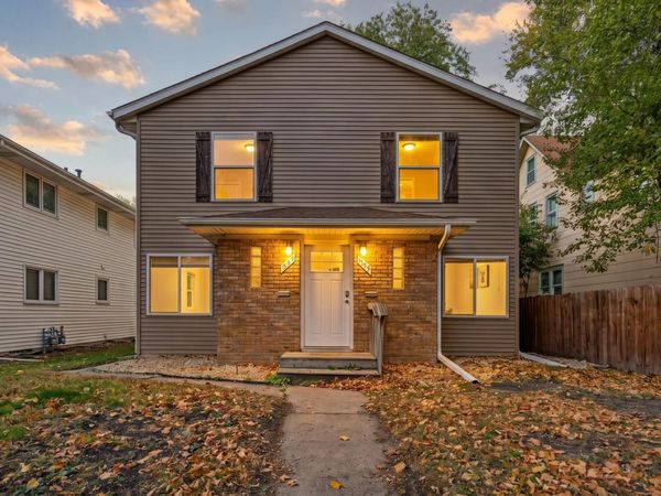 857 23rd Avenue SE, Minneapolis, MN 55414