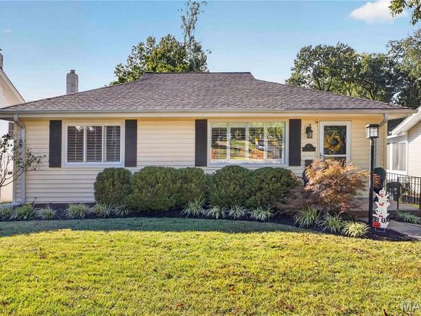 935 Glenway Drive, Glendale, MO 63122