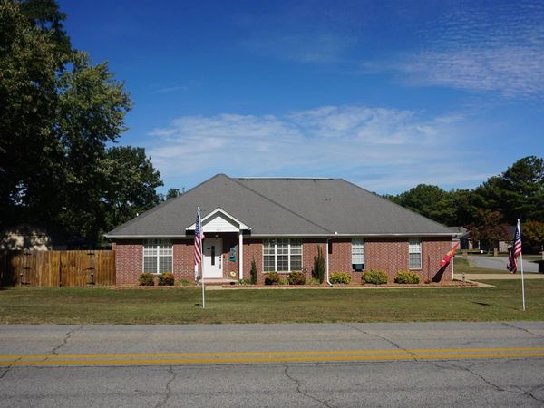 802 Skyline Dr , Searcy, AR 72143