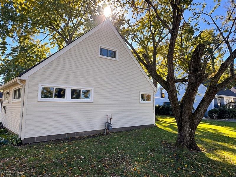1936 Windsor Street, Cuyahoga Falls, OH 44221 Photo 11