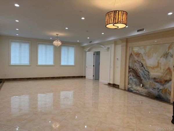 214-36 32nd Road , Unit 1Fl, Bayside, NY 11361