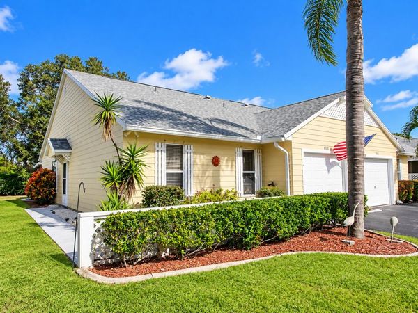 2519 SE Tropical E Circle, Port St. Lucie, FL 34952