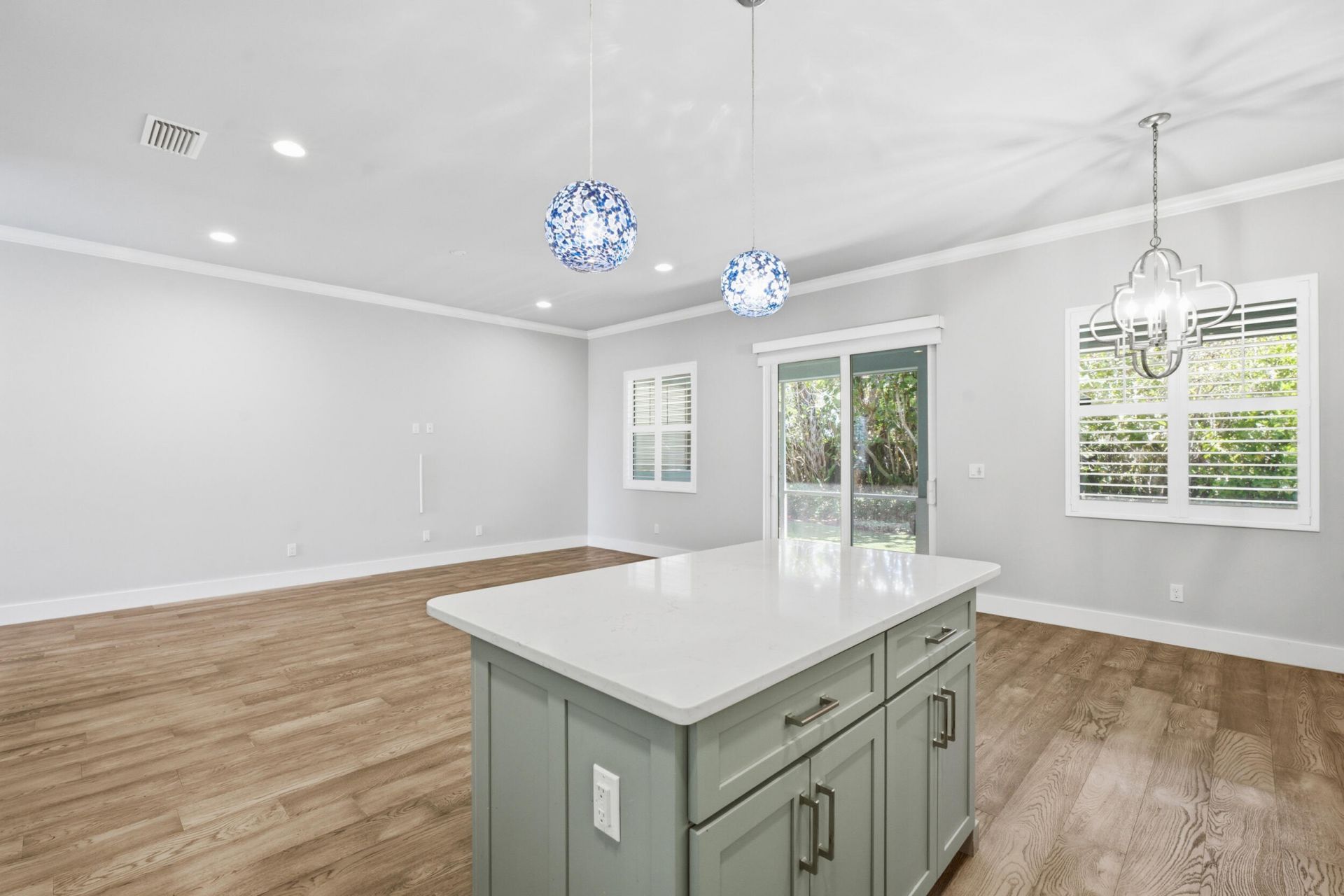 409 SE High School Avenue, Stuart, FL 34994 Photo