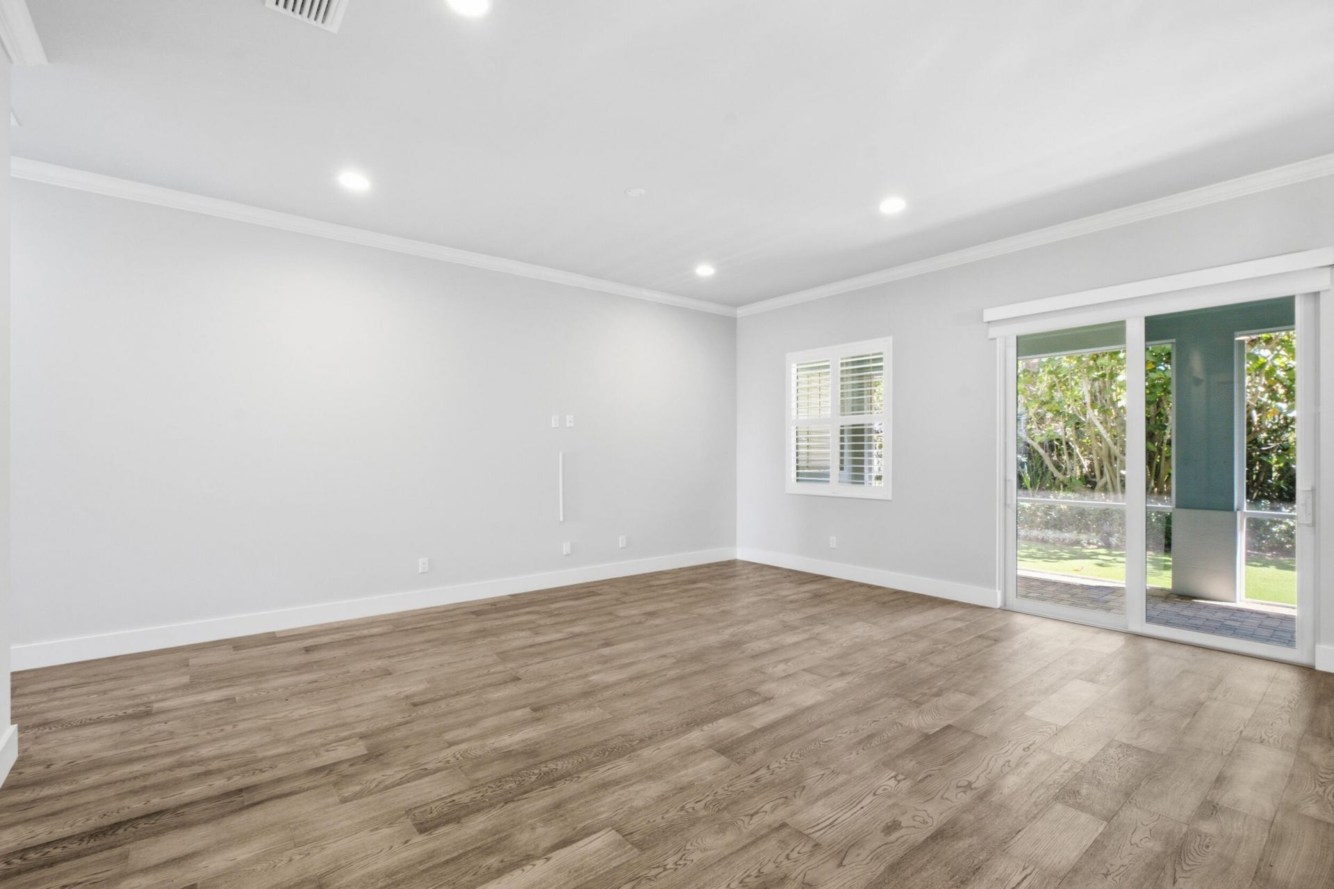 409 SE High School Avenue, Stuart, FL 34994 Photo