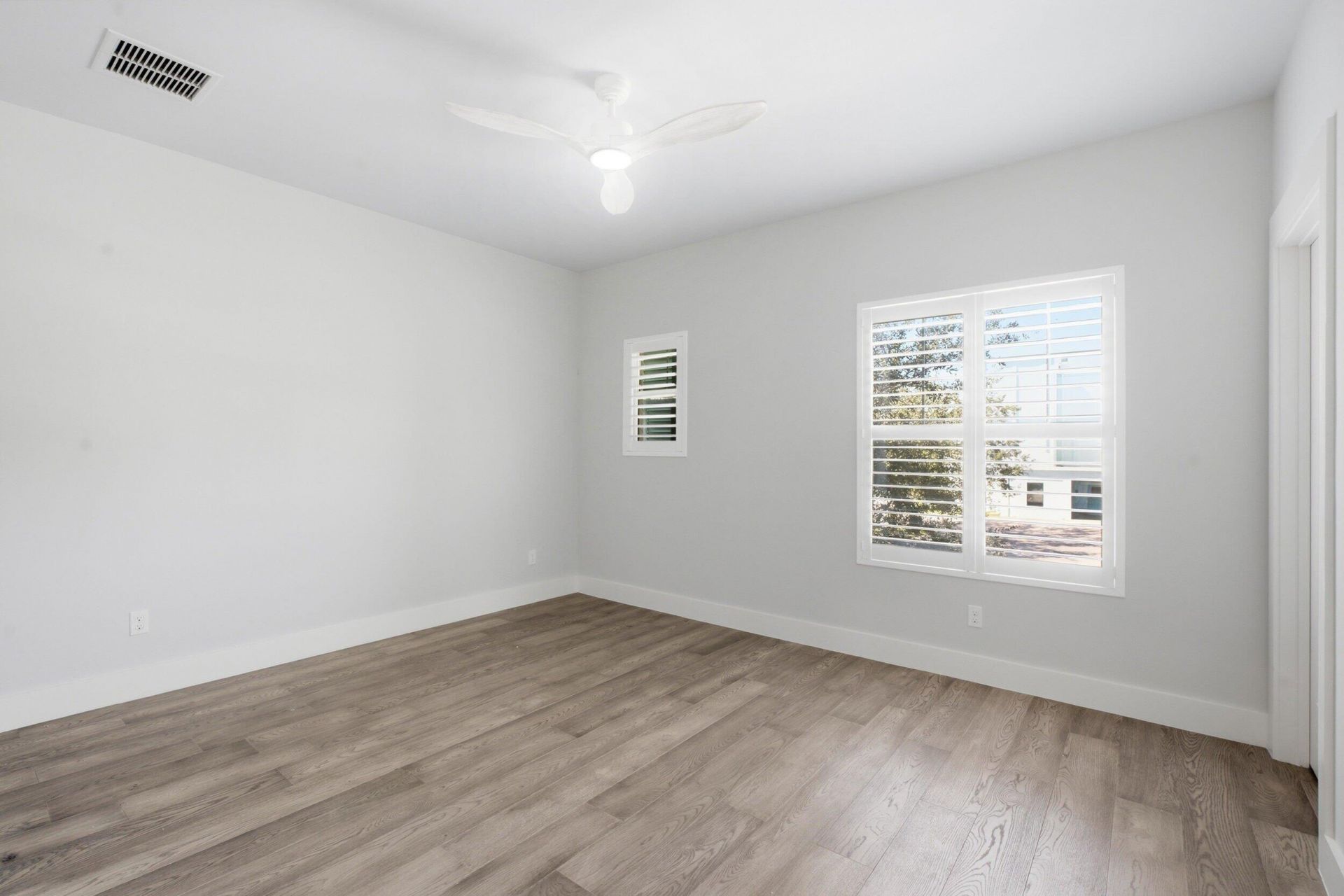 409 SE High School Avenue, Stuart, FL 34994 Photo