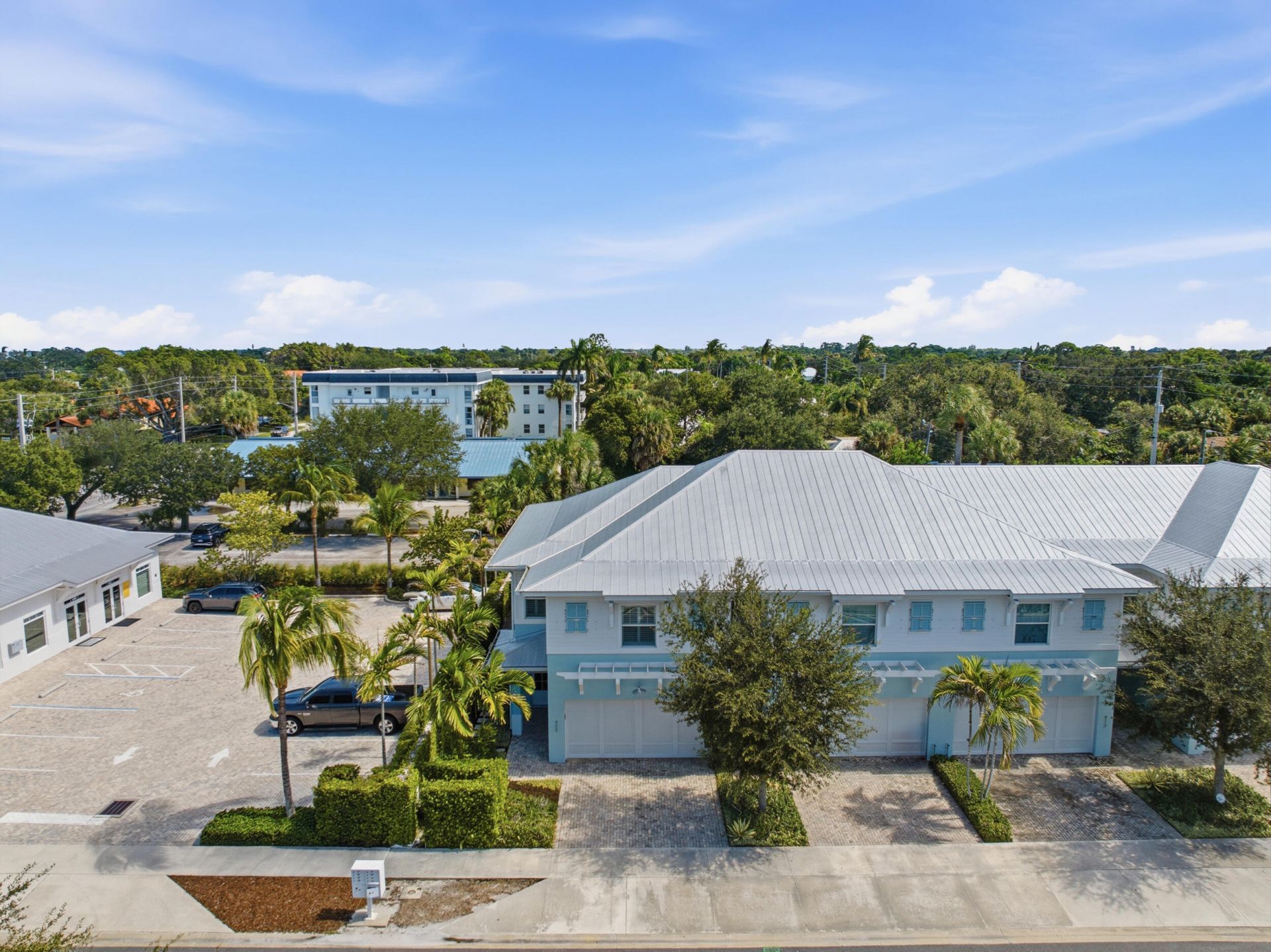 409 SE High School Avenue, Stuart, FL 34994 Photo