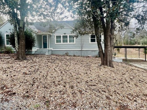 519 Highway 82, Starkville, MS 39759