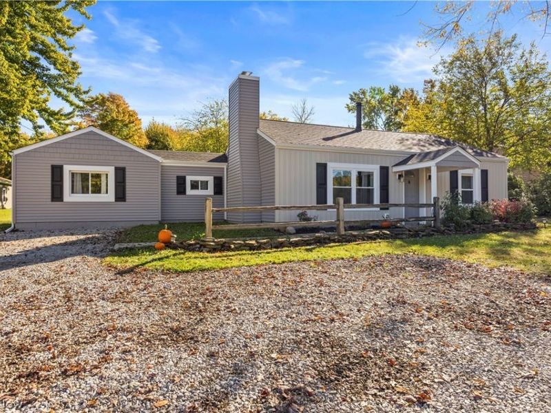 7833 Baumhart Road, Amherst, OH 44001 Photo 36
