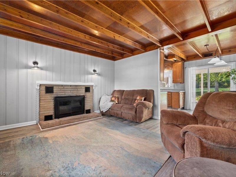 7833 Baumhart Road, Amherst, OH 44001 Photo 5
