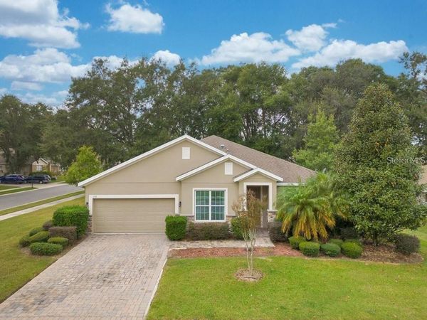 132 BLUE WATER STREET , EUSTIS, FL 32736